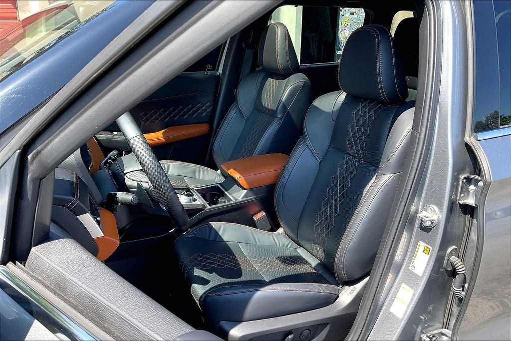 2022 Mitsubishi Outlander SEL Touring