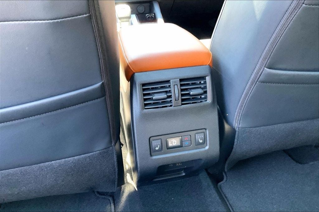 2022 Mitsubishi Outlander SEL Touring