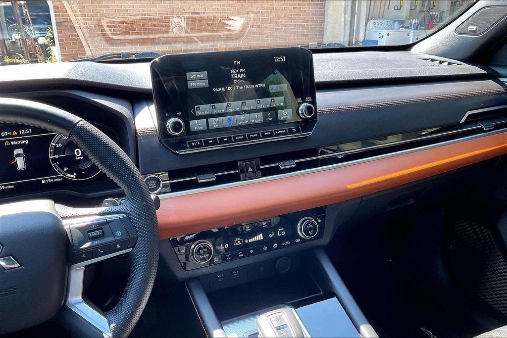 2022 Mitsubishi Outlander SEL Touring