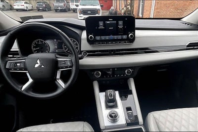 2022 Mitsubishi Outlander SEL
