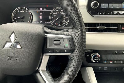 2022 Mitsubishi Outlander SEL