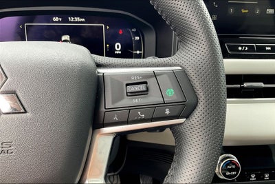 2025 Mitsubishi Outlander SE w/Tech