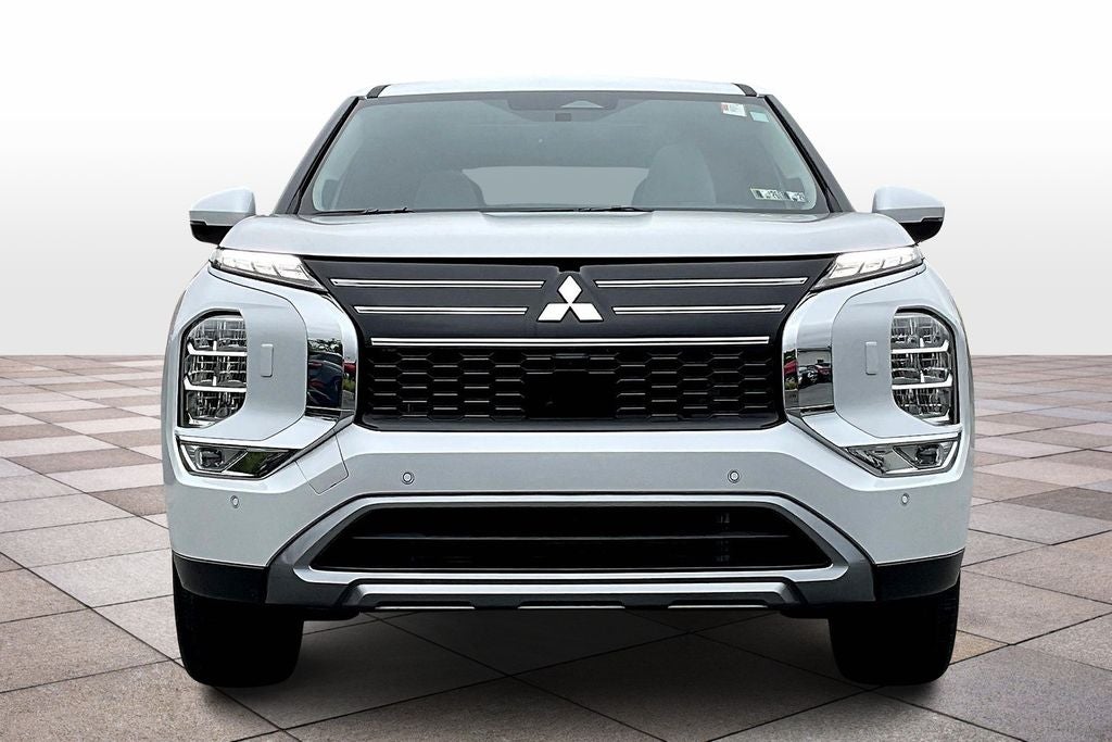 2025 Mitsubishi Outlander SE w/Tech