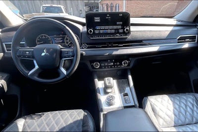 2022 Mitsubishi Outlander SEL