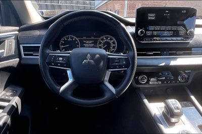 2022 Mitsubishi Outlander SEL