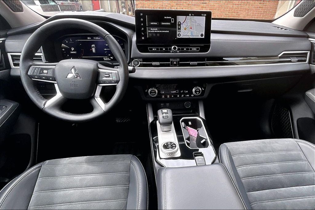 2025 Mitsubishi Outlander SE w/Tech