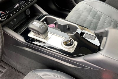 2025 Mitsubishi Outlander SE w/Tech