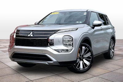 2025 Mitsubishi Outlander SE w/Tech
