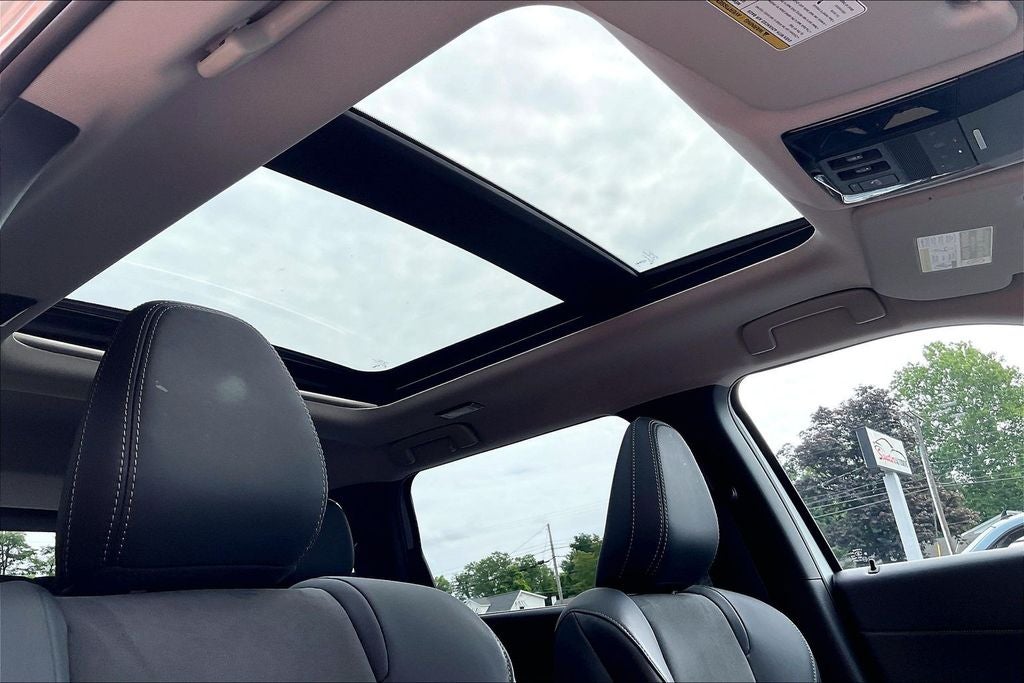 2025 Mitsubishi Outlander SE w/Tech