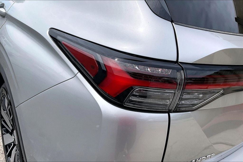 2025 Mitsubishi Outlander SE w/Tech