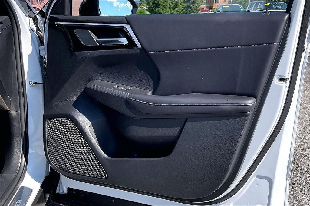 2026 Mitsubishi Outlander LE