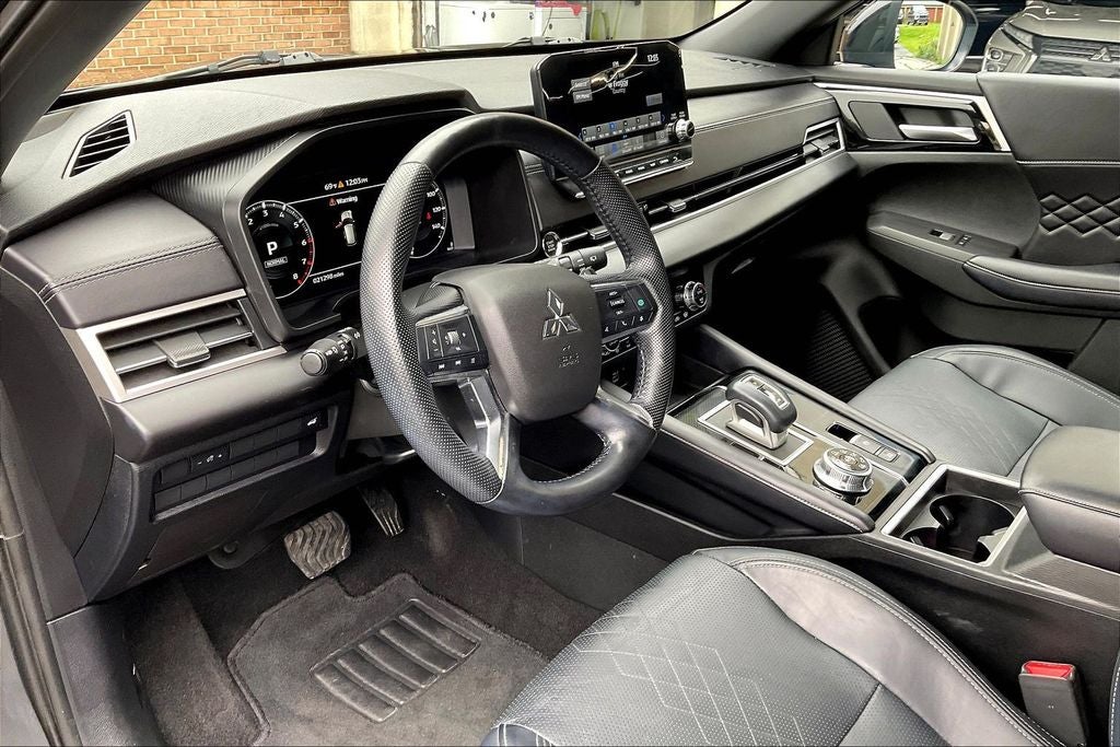 2024 Mitsubishi Outlander SEL Black Edition w/PanoRoof