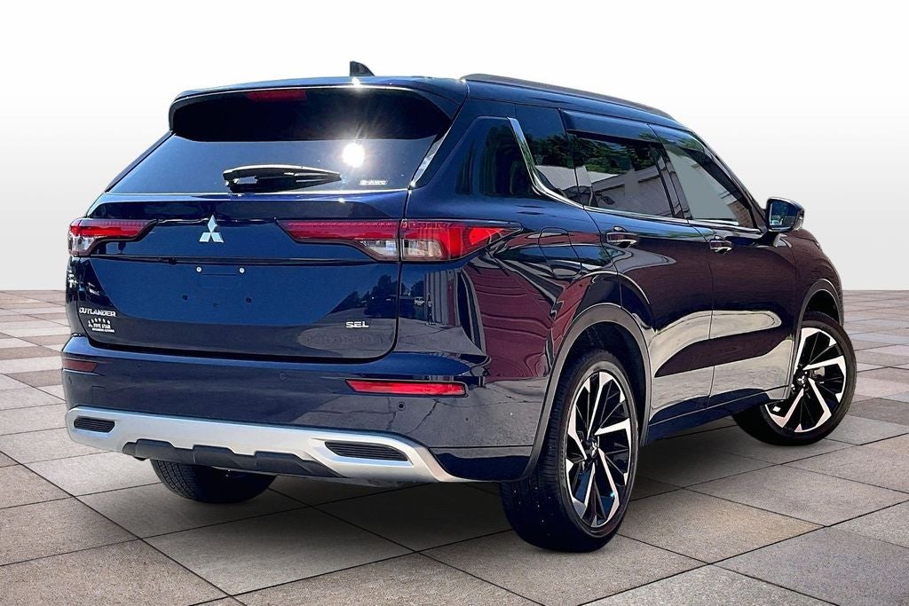 2024 Mitsubishi Outlander SEL Touring