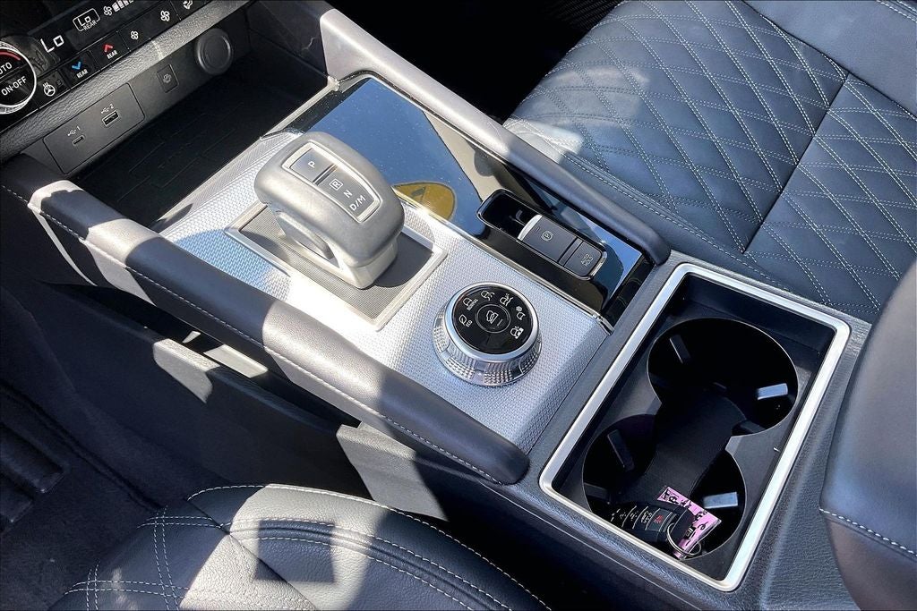 2024 Mitsubishi Outlander SEL Touring
