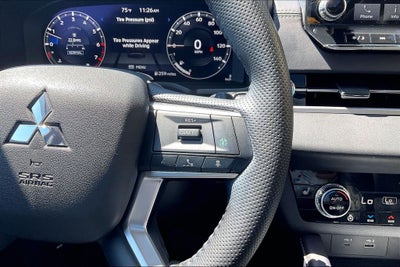 2024 Mitsubishi Outlander SEL Touring
