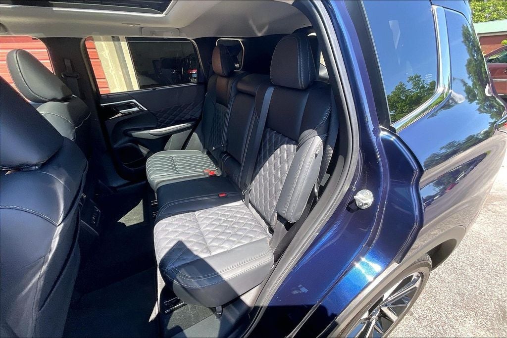 2024 Mitsubishi Outlander SEL Touring