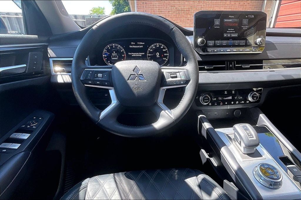 2024 Mitsubishi Outlander SEL Touring