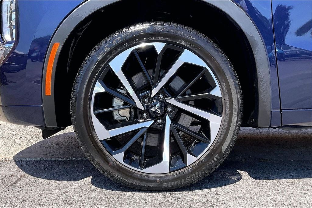 2024 Mitsubishi Outlander SEL Touring