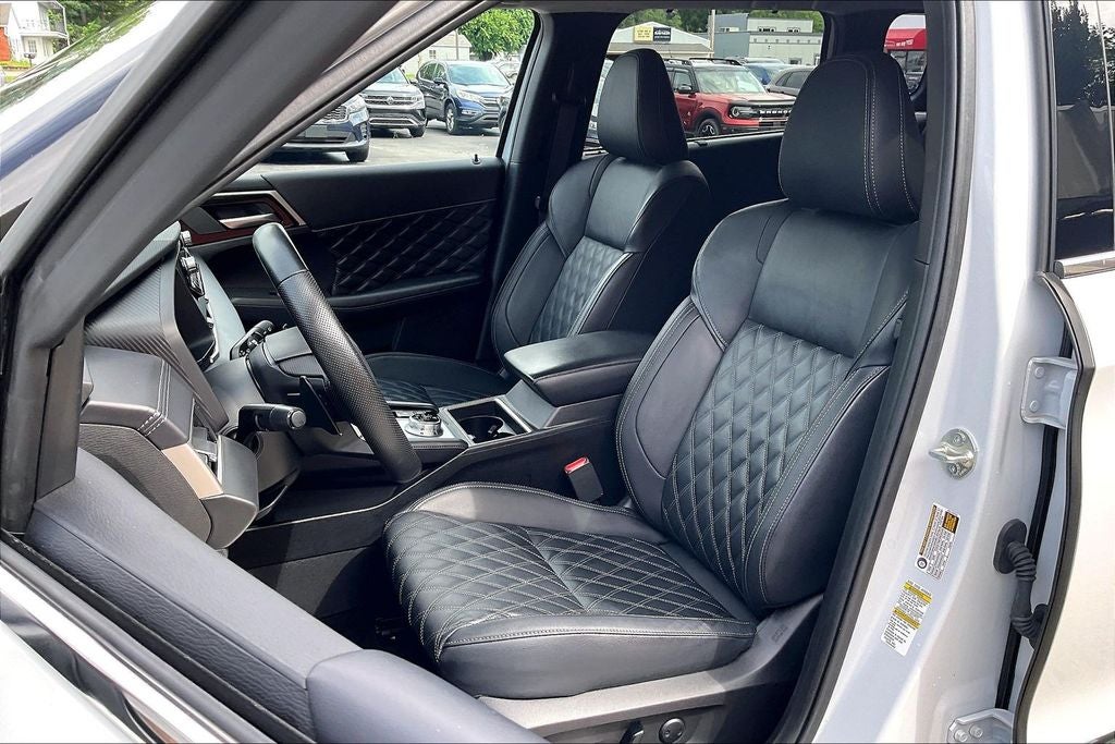 2024 Mitsubishi Outlander SEL