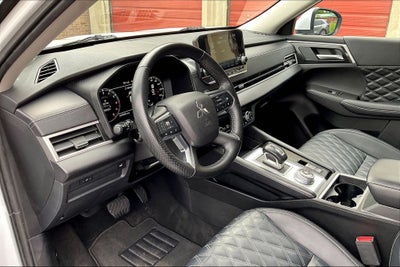 2024 Mitsubishi Outlander SEL