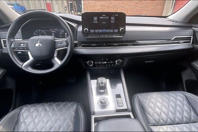 2024 Mitsubishi Outlander SEL