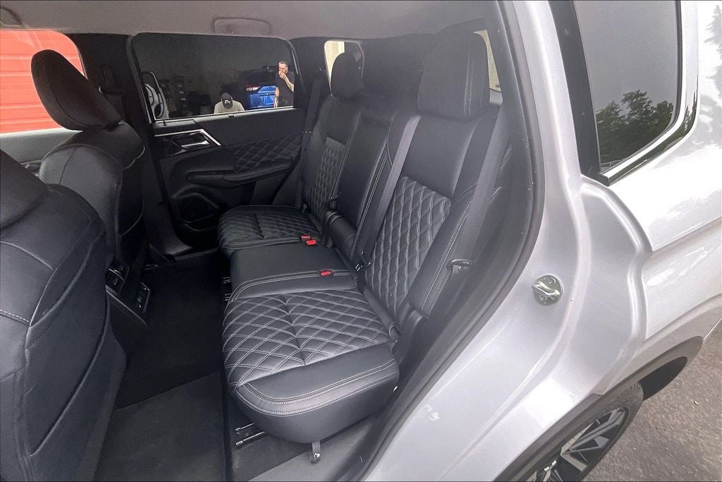 2024 Mitsubishi Outlander SEL