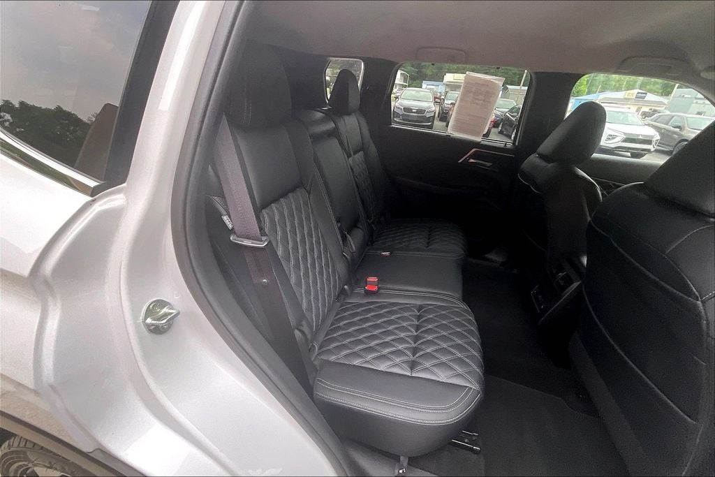 2024 Mitsubishi Outlander SEL