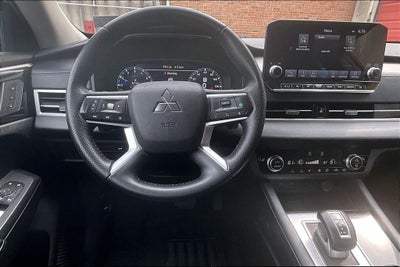 2024 Mitsubishi Outlander SEL