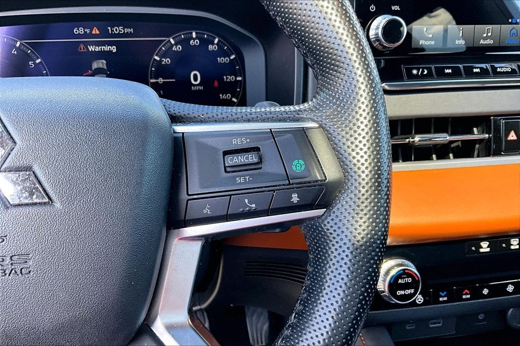 2024 Mitsubishi Outlander SEL Premium