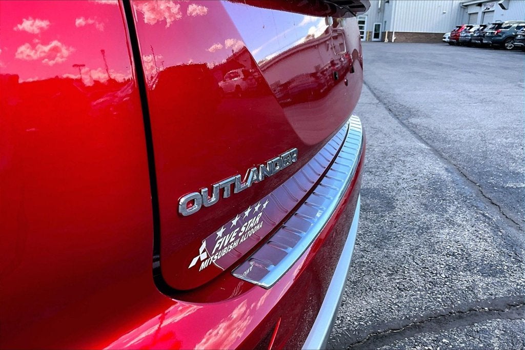 2024 Mitsubishi Outlander SEL Premium