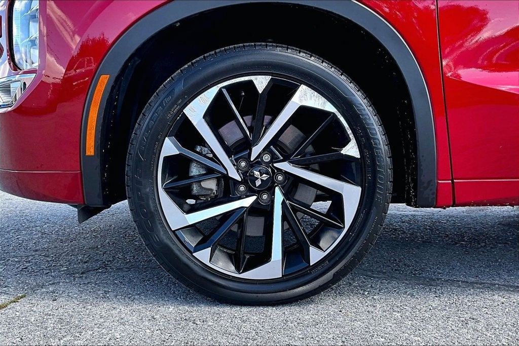 2024 Mitsubishi Outlander SEL Premium