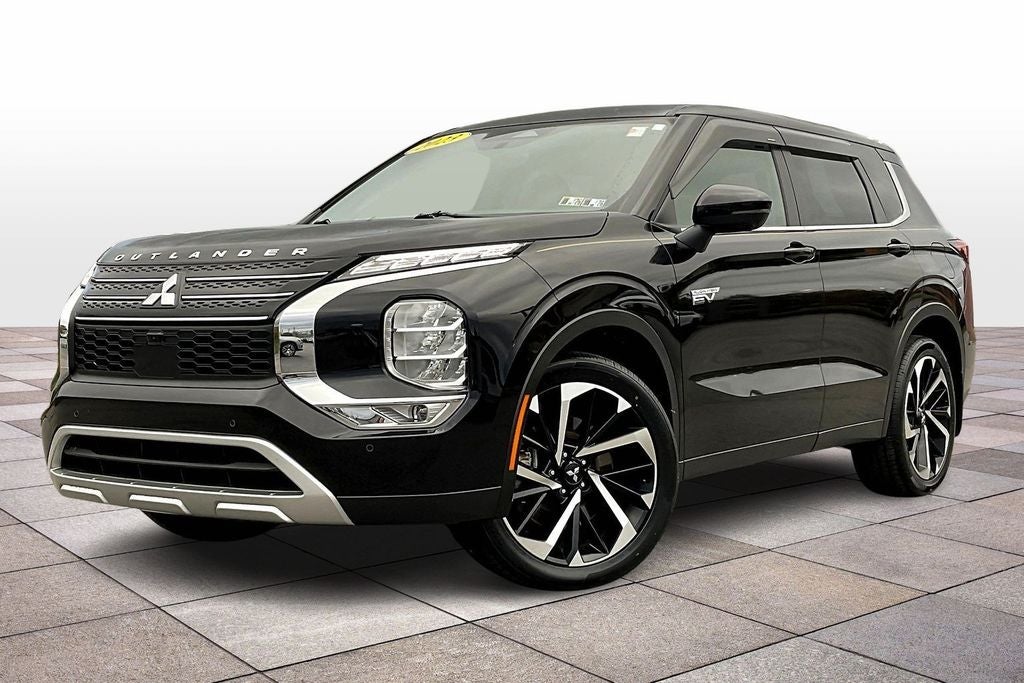 2023 Mitsubishi Outlander PHEV SE