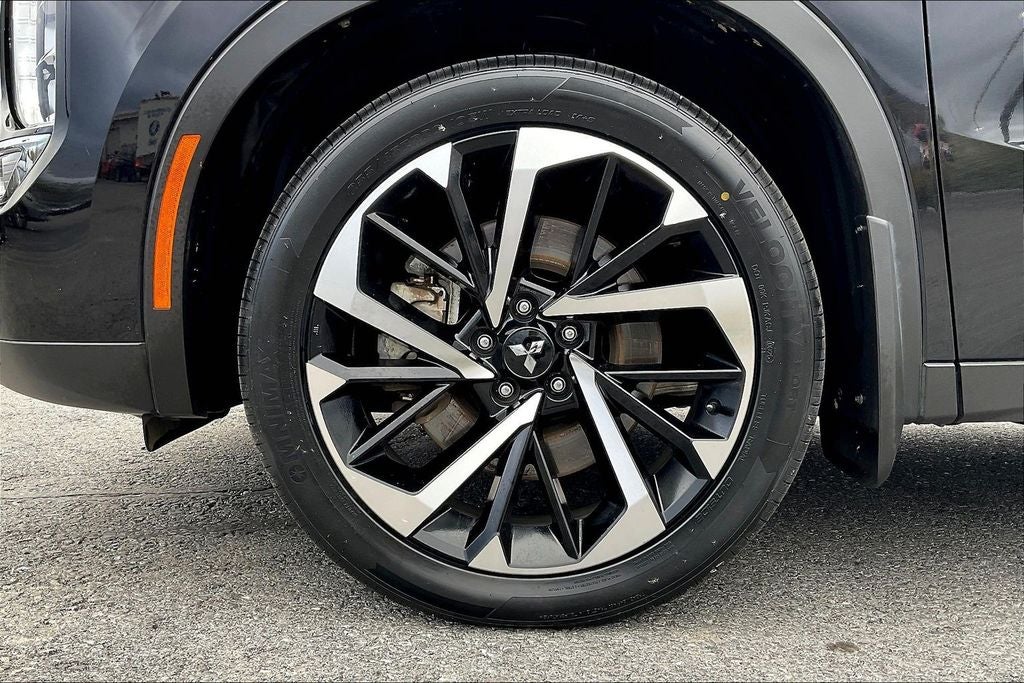 2023 Mitsubishi Outlander PHEV SE