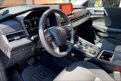 2025 Mitsubishi Outlander PHEV ES