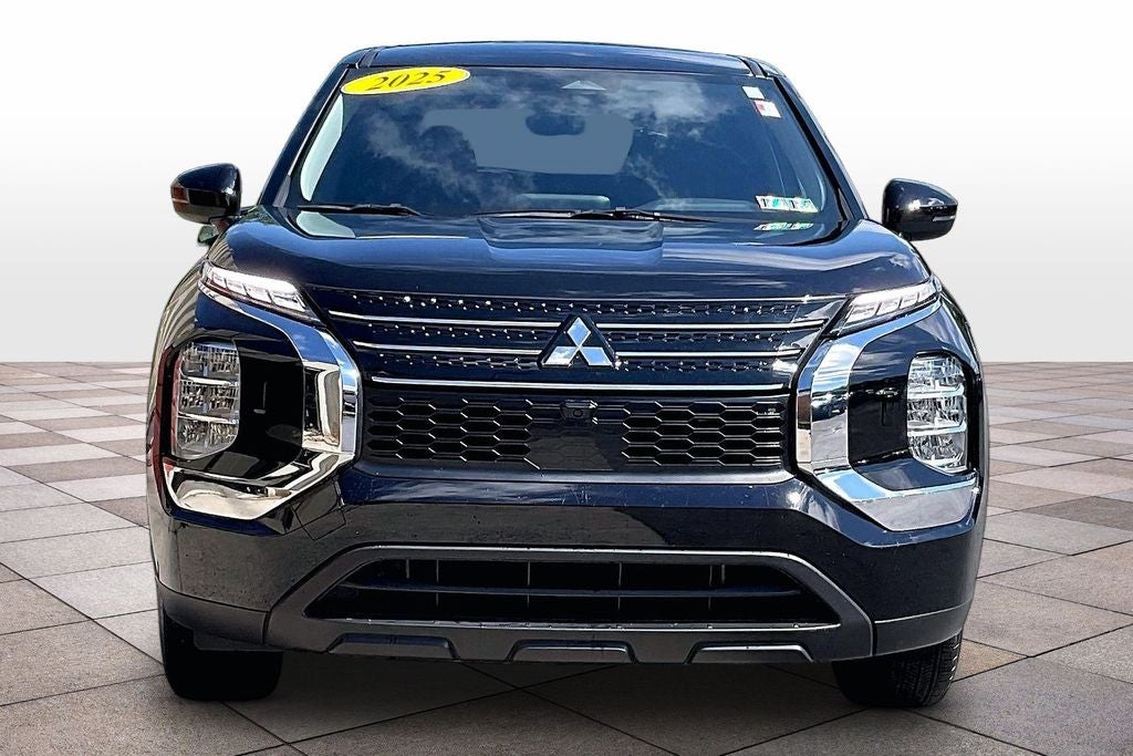 2025 Mitsubishi Outlander PHEV ES