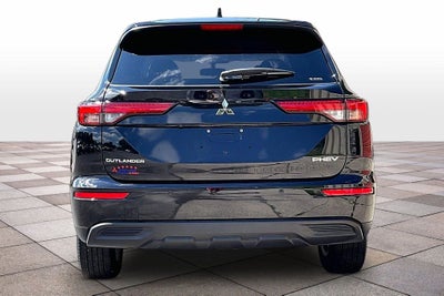 2025 Mitsubishi Outlander PHEV ES