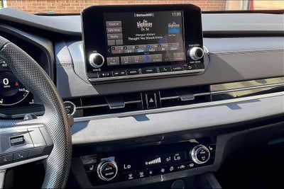 2025 Mitsubishi Outlander PHEV ES