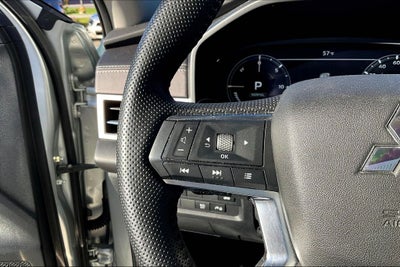 2024 Mitsubishi Outlander PHEV SE