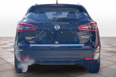 2022 Nissan Rogue Sport SV