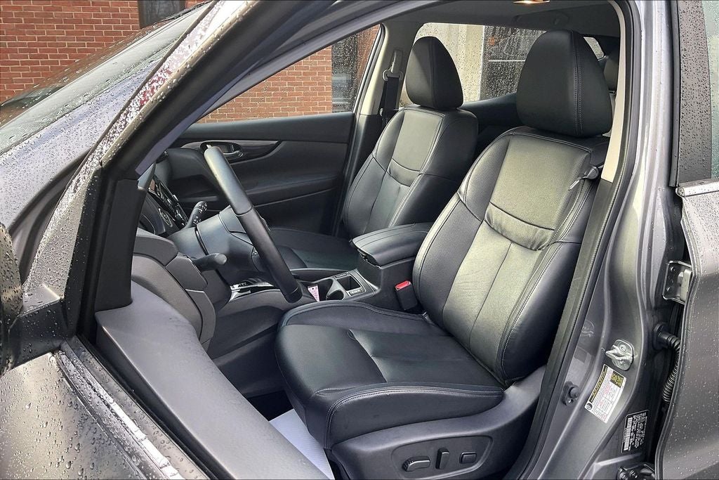 2022 Nissan Rogue Sport SL Premium