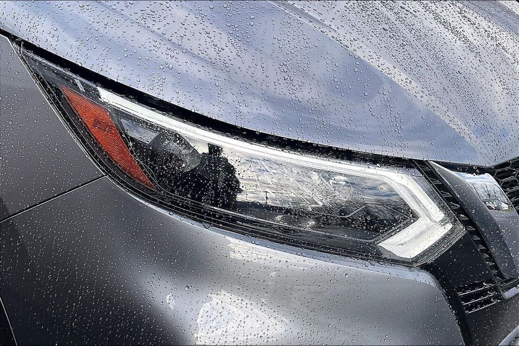 2022 Nissan Rogue Sport SL Premium