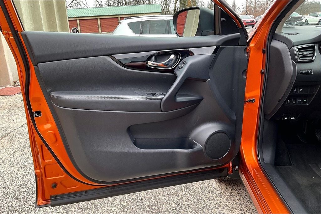 2022 Nissan Rogue Sport SL