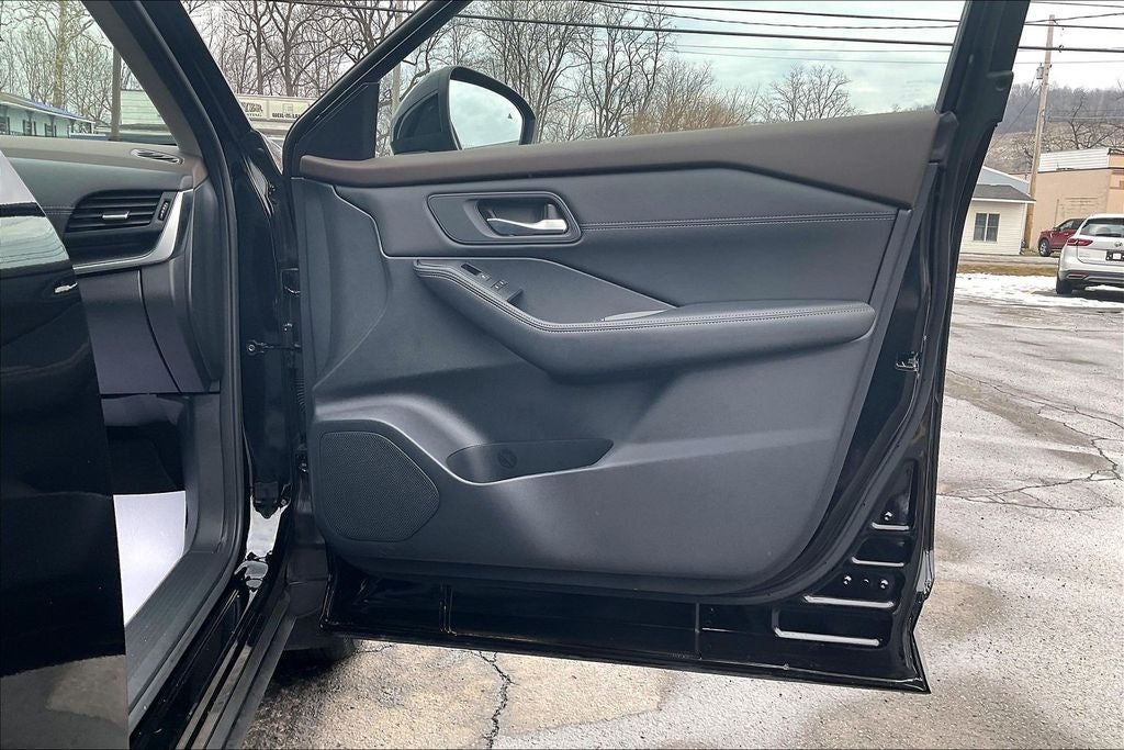 2023 Nissan Rogue SV Premium