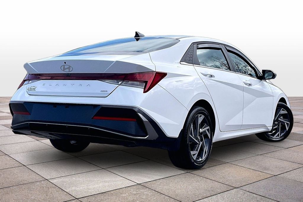 2025 Hyundai Elantra Hybrid Limited