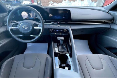 2023 Hyundai Elantra SEL Convenience