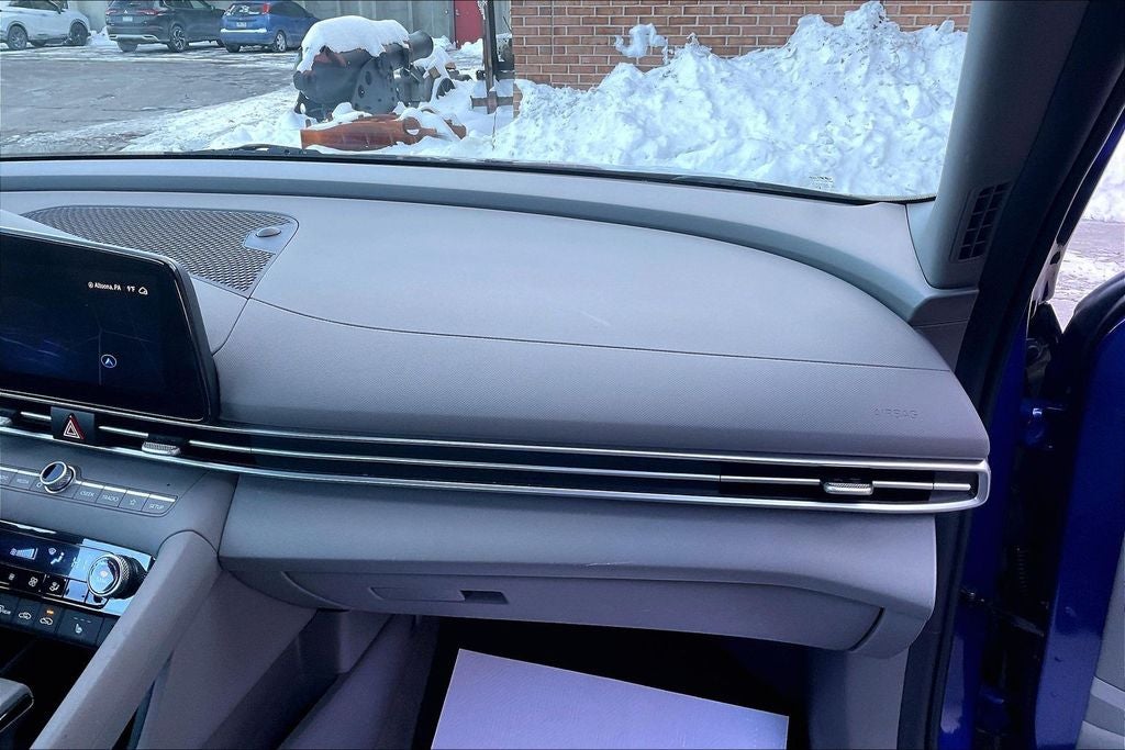 2023 Hyundai Elantra SEL Convenience