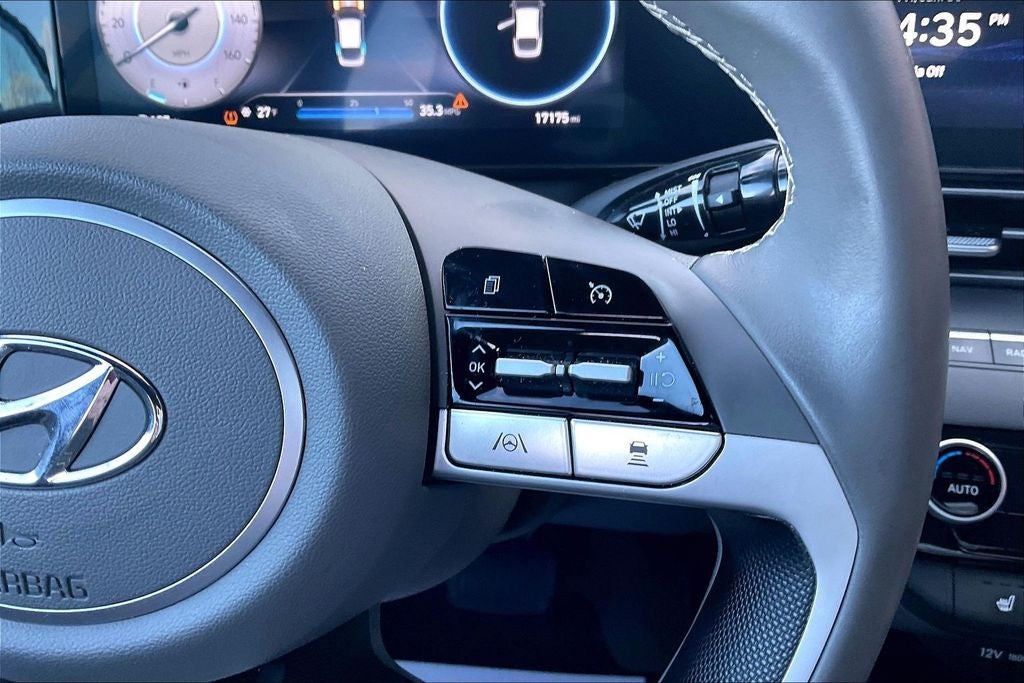 2023 Hyundai Elantra SEL Convenience