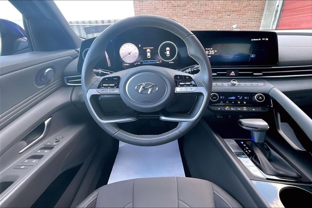 2023 Hyundai Elantra SEL Convenience