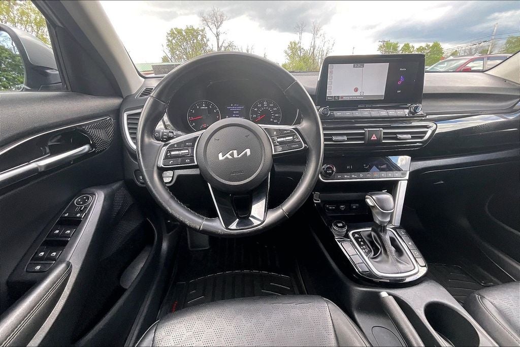 2022 Kia Seltos EX
