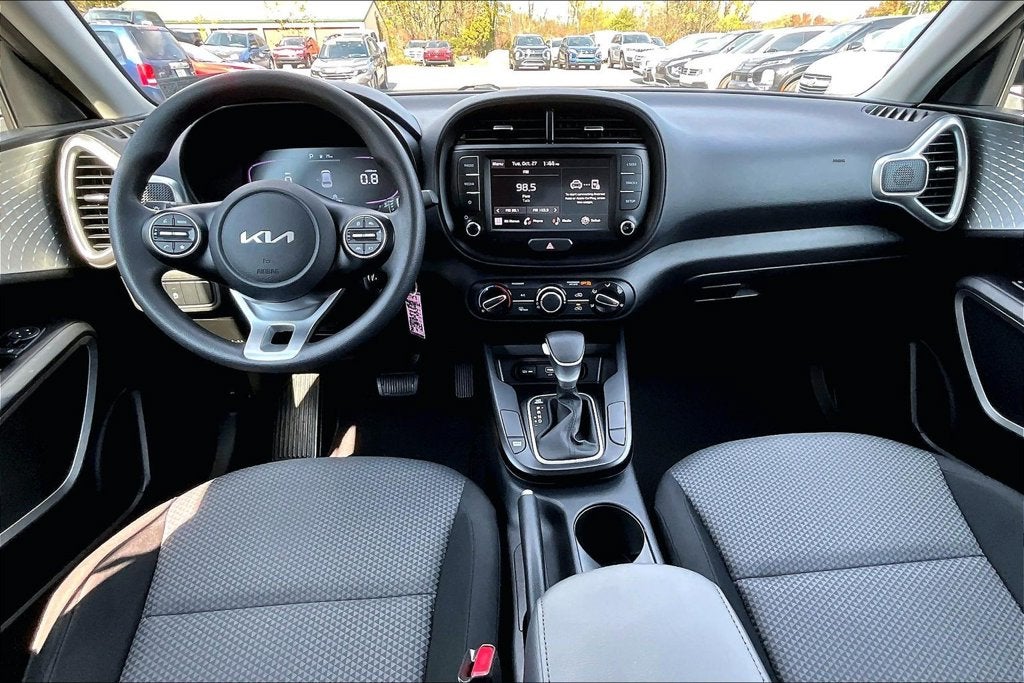 2023 Kia Soul LX